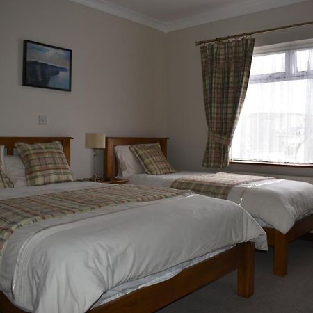 Bed and Breakfast Cois Farraige Лехинч Экстерьер фото